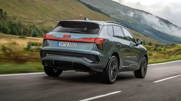 Audi Q3 2026 tăng giá với nhiều thiết kế mới